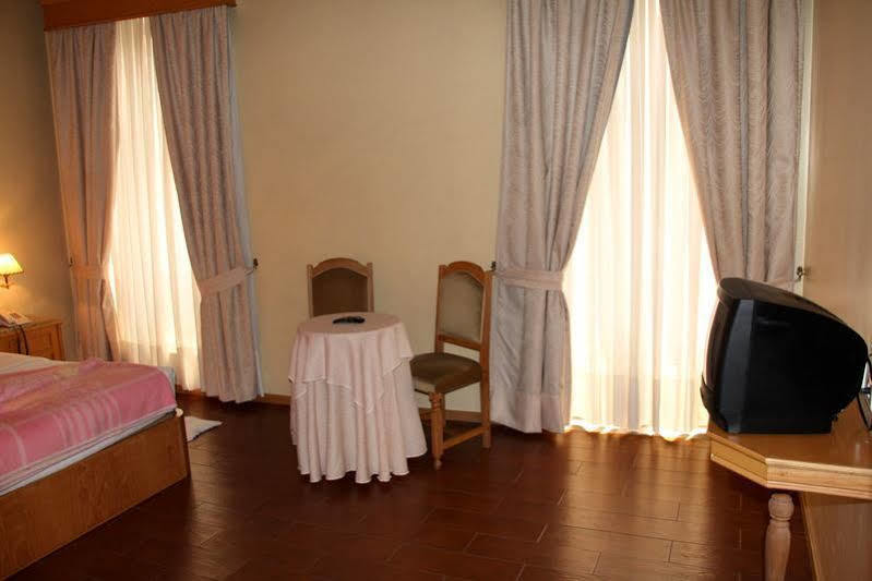 Portucalense Bed & Breakfast Порто Екстериор снимка